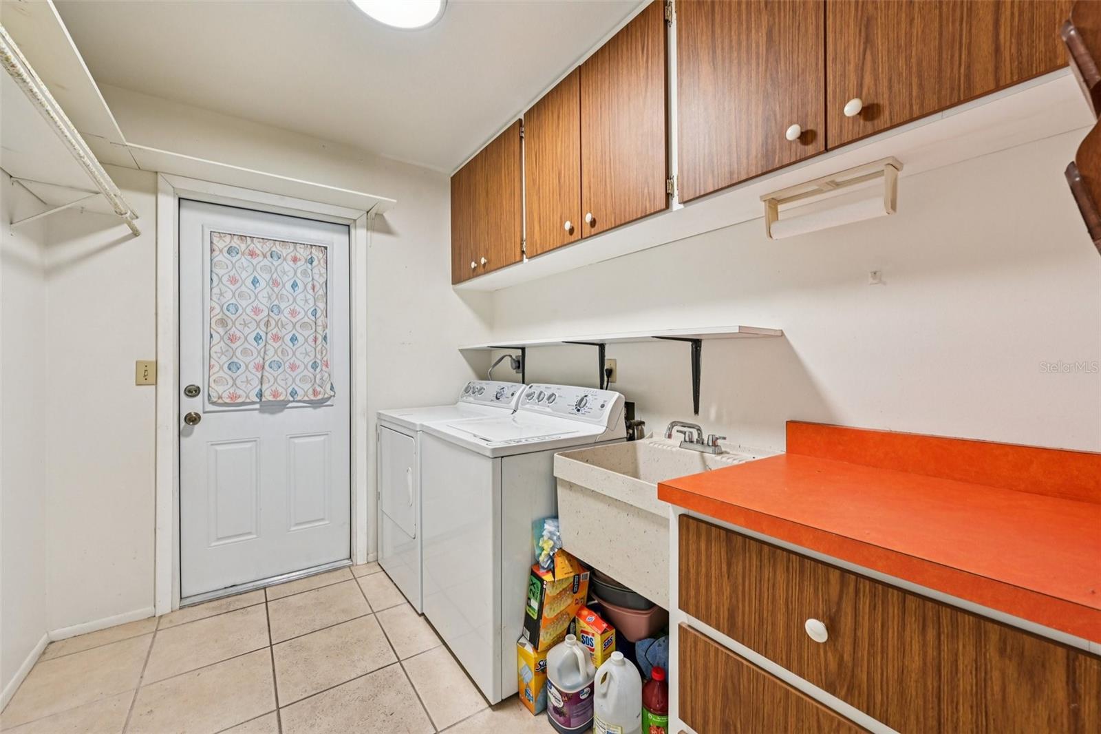 Image 25 of 28 For 101 Algiers Drive