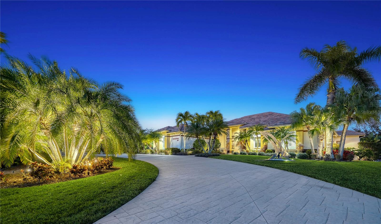 Image 2 of 56 For 8017 Manasota Key Road