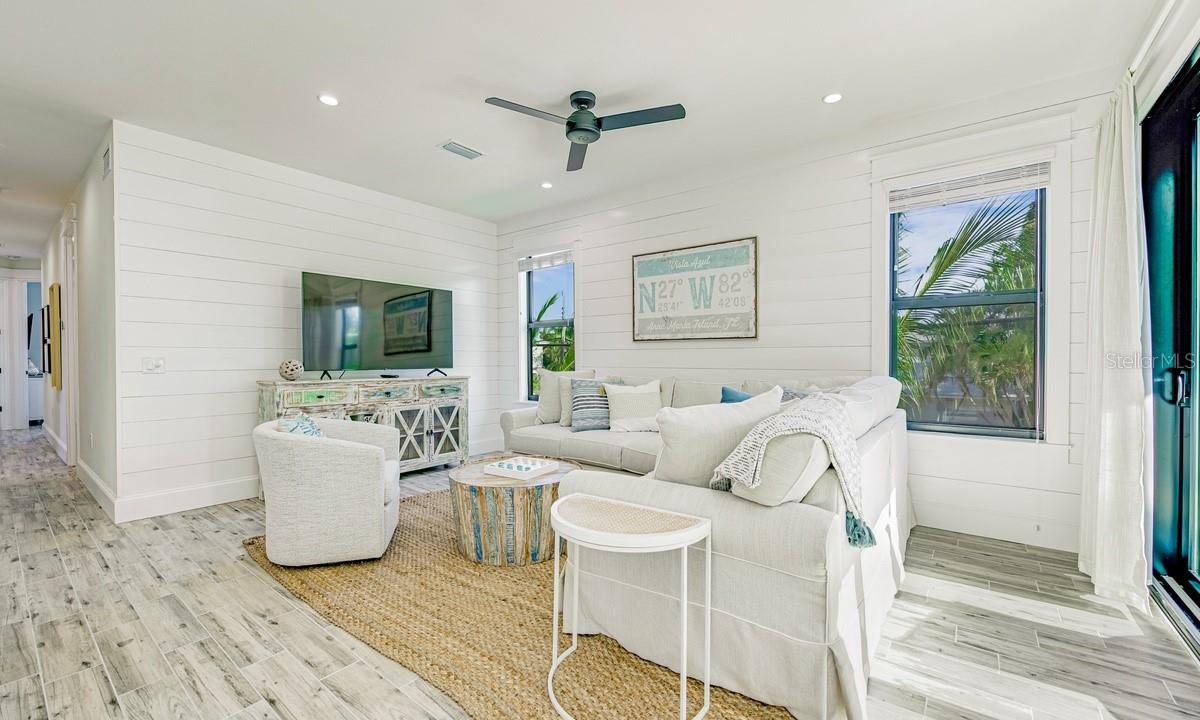 Image 24 of 63 For 2200 Avenue B