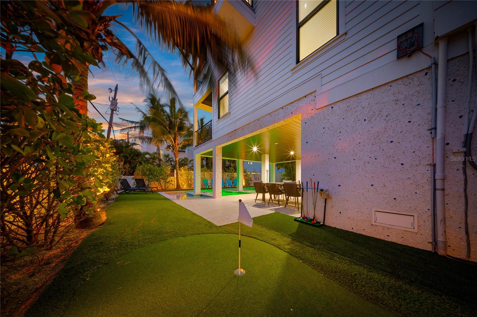 Image 8 of 63 For 2200 Avenue B