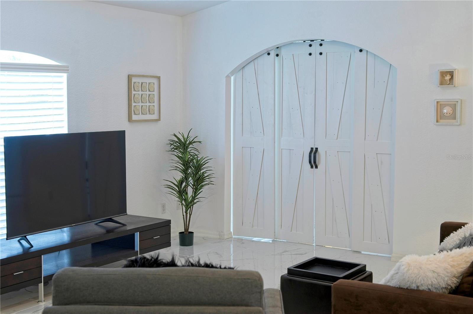 Image 20 of 42 For 3620 Candia Avenue