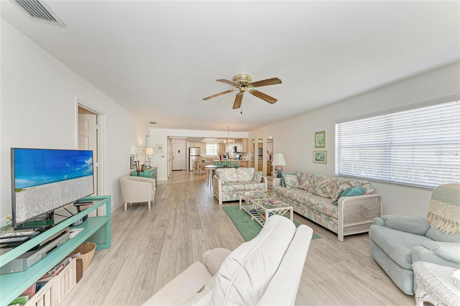 Image 19 of 61 For 9417 Kingston Drive 9417