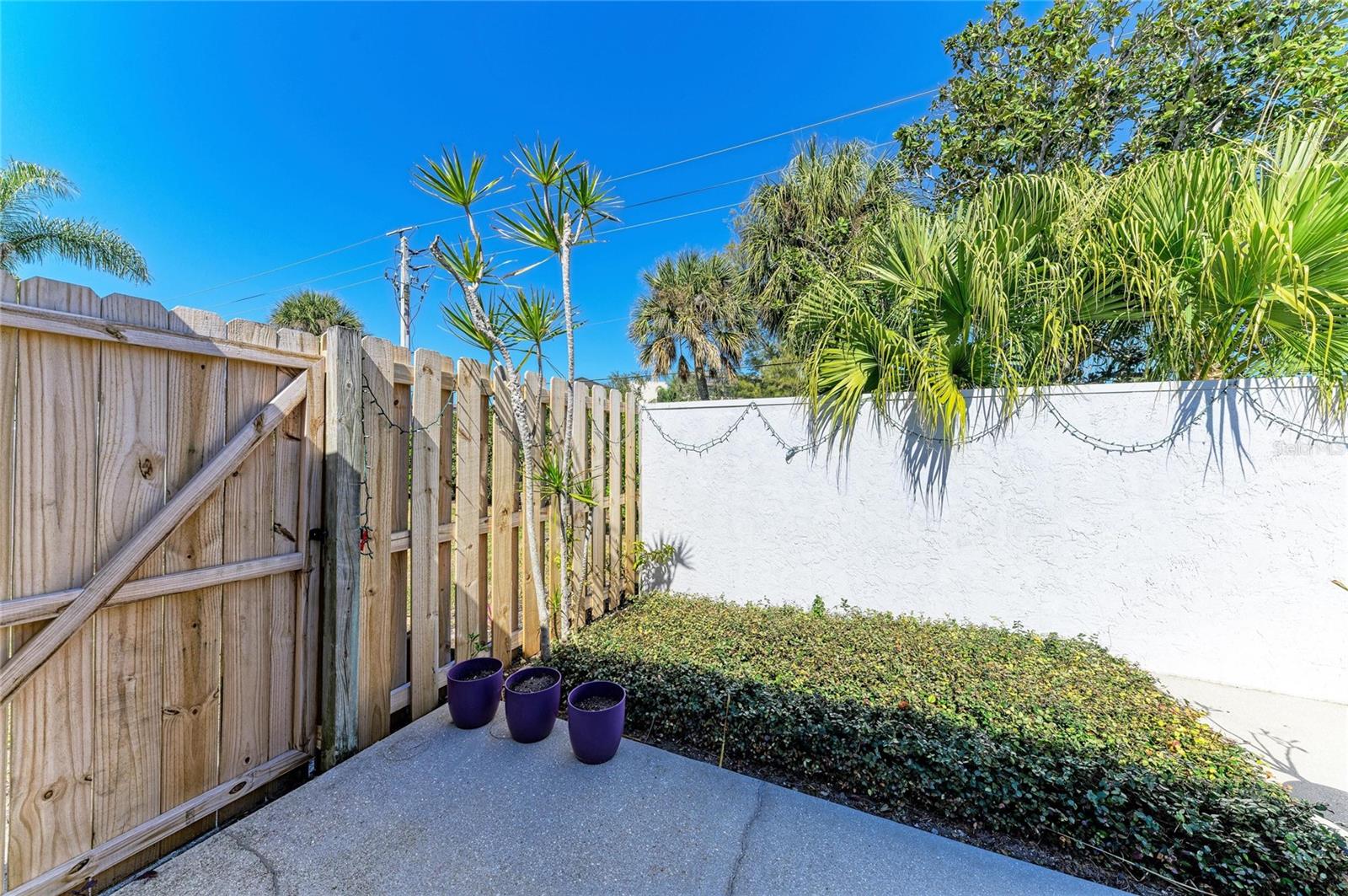 Image 32 of 61 For 9417 Kingston Drive 9417