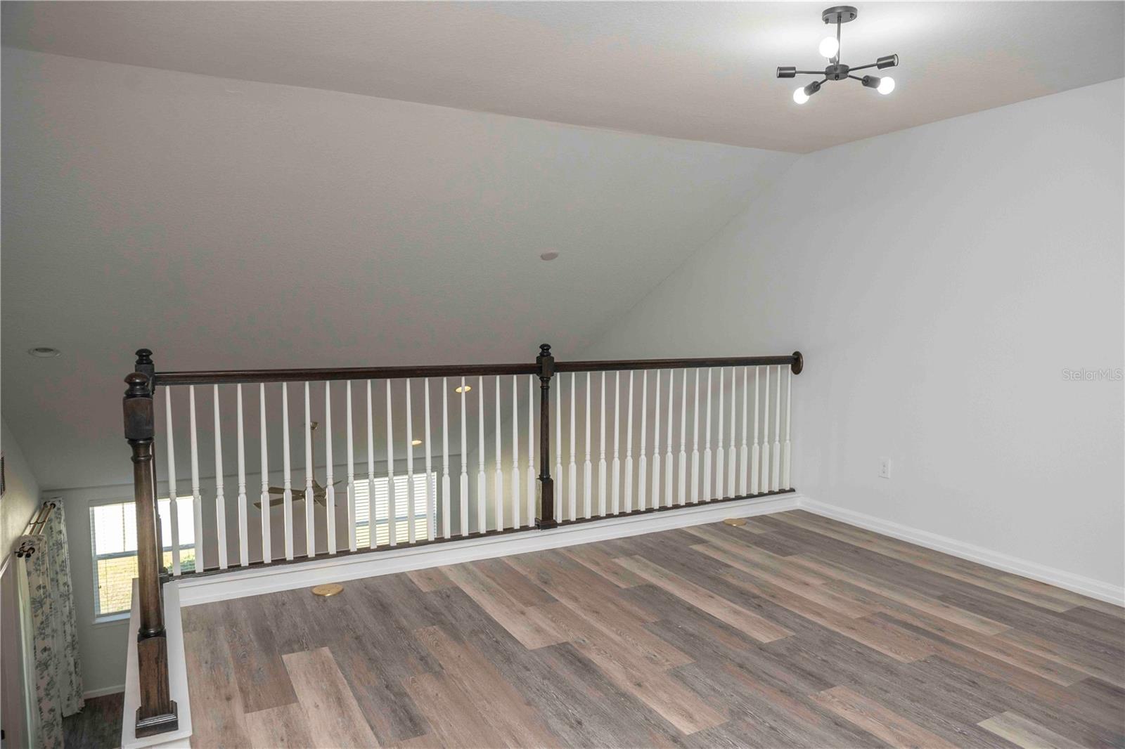 Image 29 of 52 For 11737 Brookside Drive