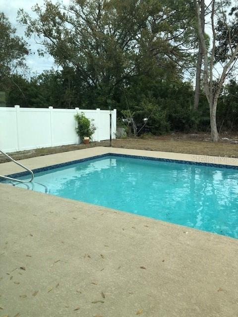 Image 25 of 25 For 345 Parkland Avenue