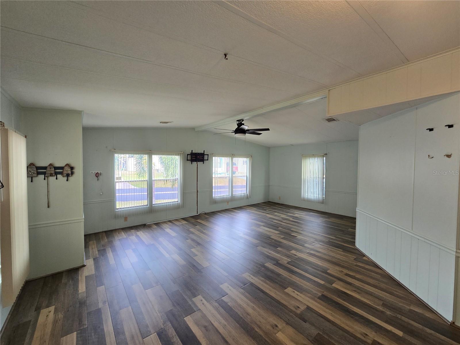 Image 3 of 17 For 3327 Eileen Drive