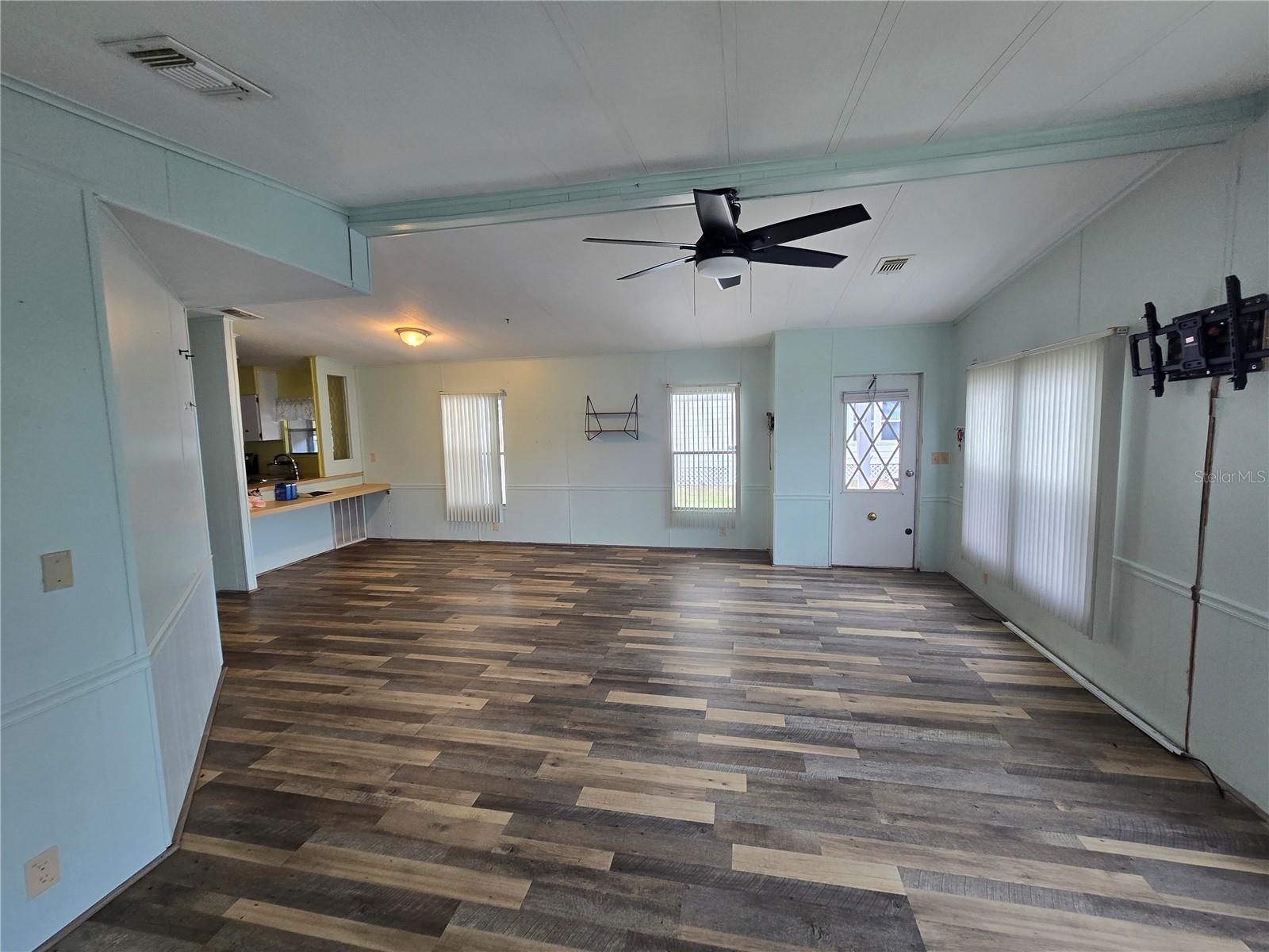 Image 4 of 17 For 3327 Eileen Drive