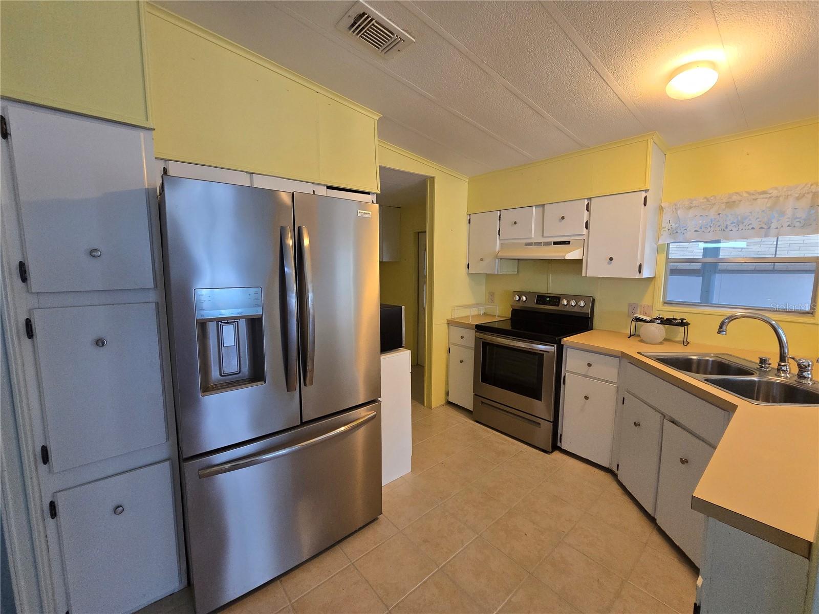 Image 6 of 17 For 3327 Eileen Drive