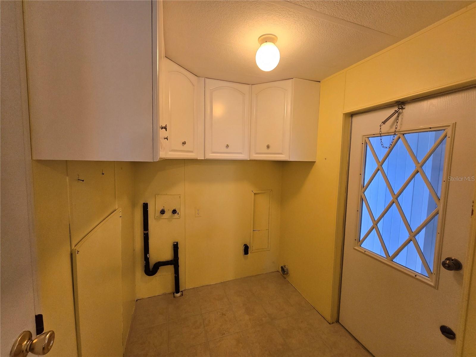 Image 8 of 17 For 3327 Eileen Drive