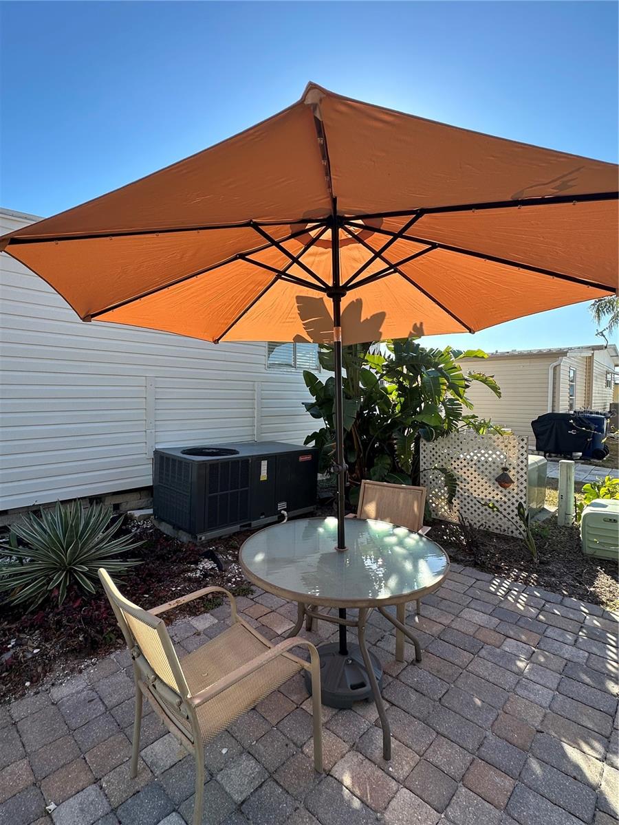 Image 12 of 61 For 5619 Bayshore Road 328