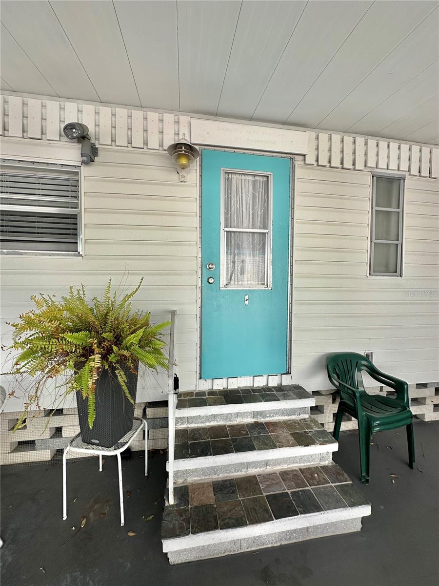 Image 13 of 61 For 5619 Bayshore Road 328