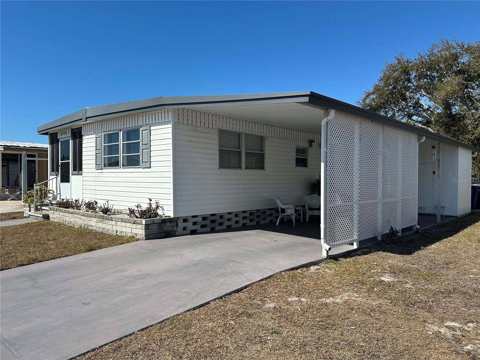 Image 2 of 61 For 5619 Bayshore Road 328