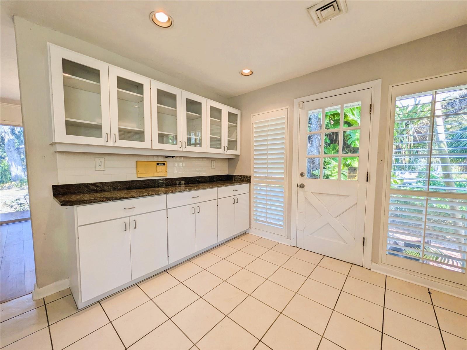 Image 7 of 49 For 4554 Cooper Road