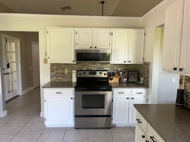 Image 7 of 15 For 14305 Tennyson Dr