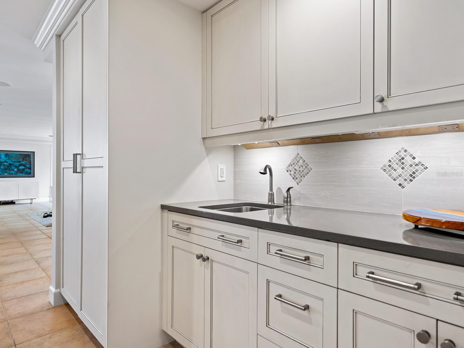 Image 14 of 44 For 606 Owl Way 