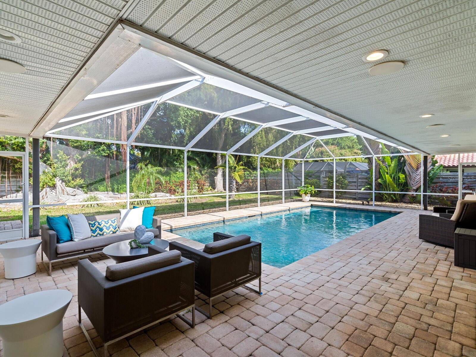 Image 28 of 44 For 606 Owl Way 