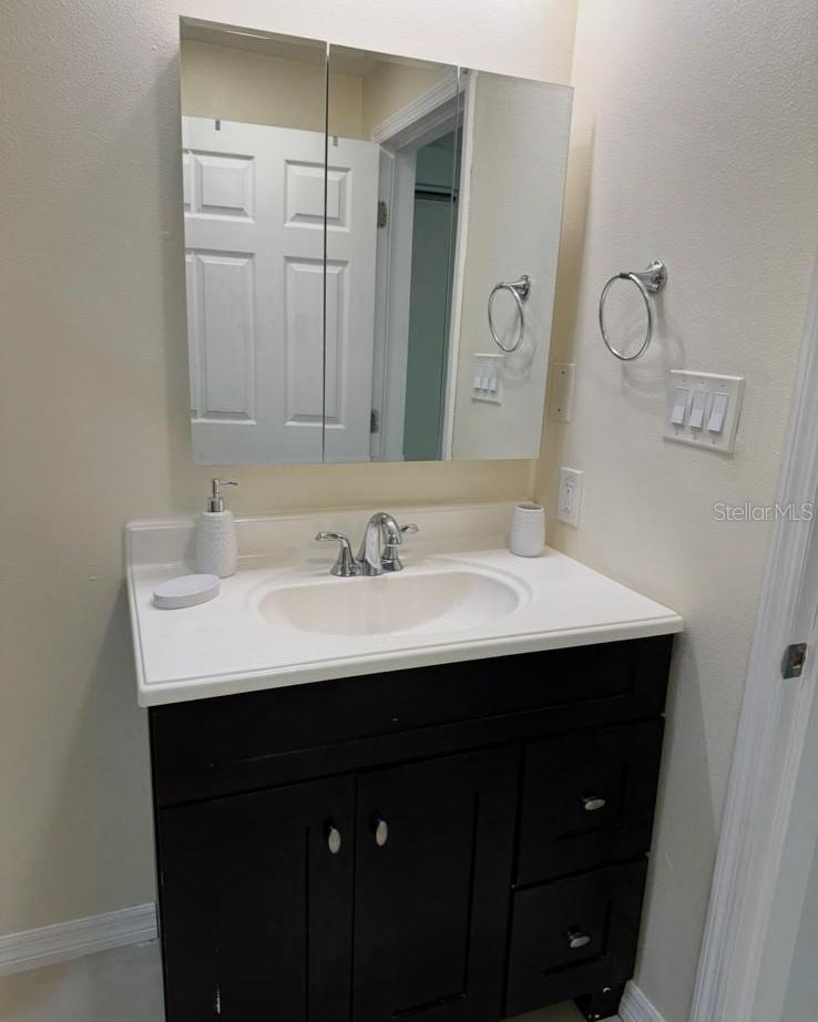 Image 5 of 5 For 1712 12th Avenue W D