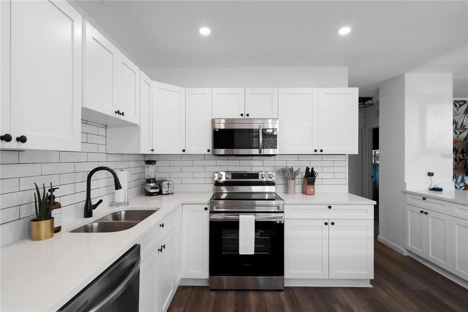 Image 14 of 70 For 1500 Clearwater Largo Road N