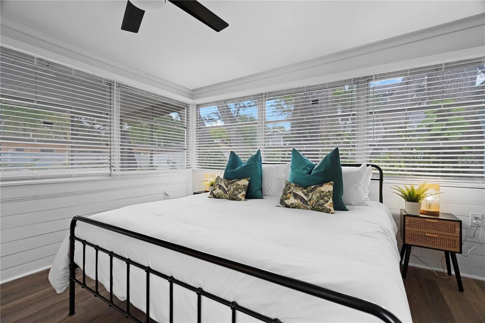 Image 19 of 70 For 1500 Clearwater Largo Road N