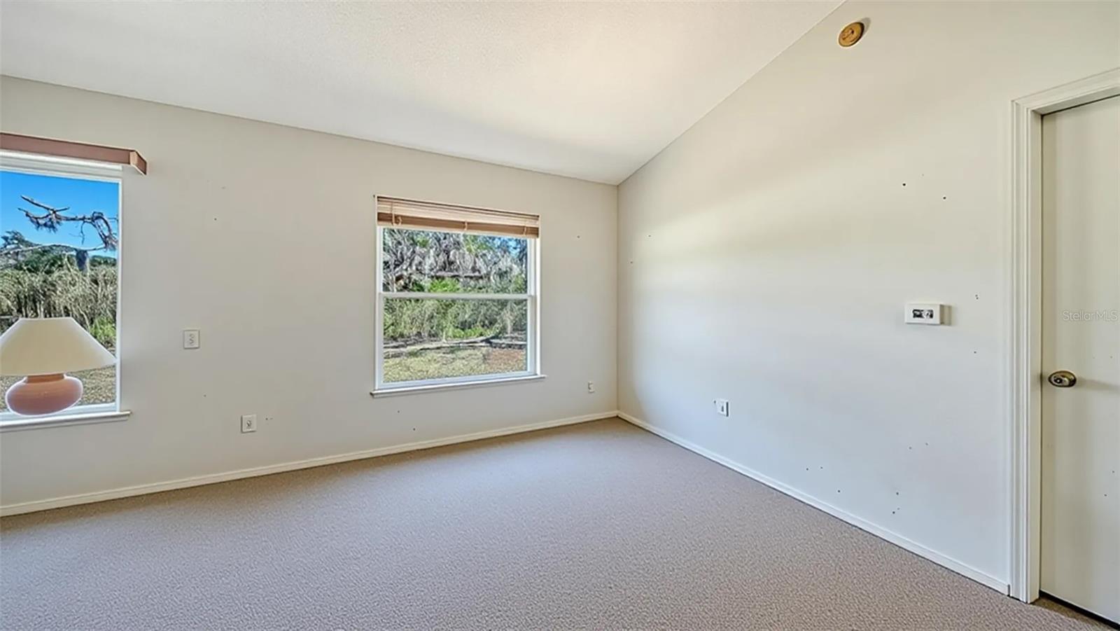 Image 12 of 41 For 3226 6th Avenue W