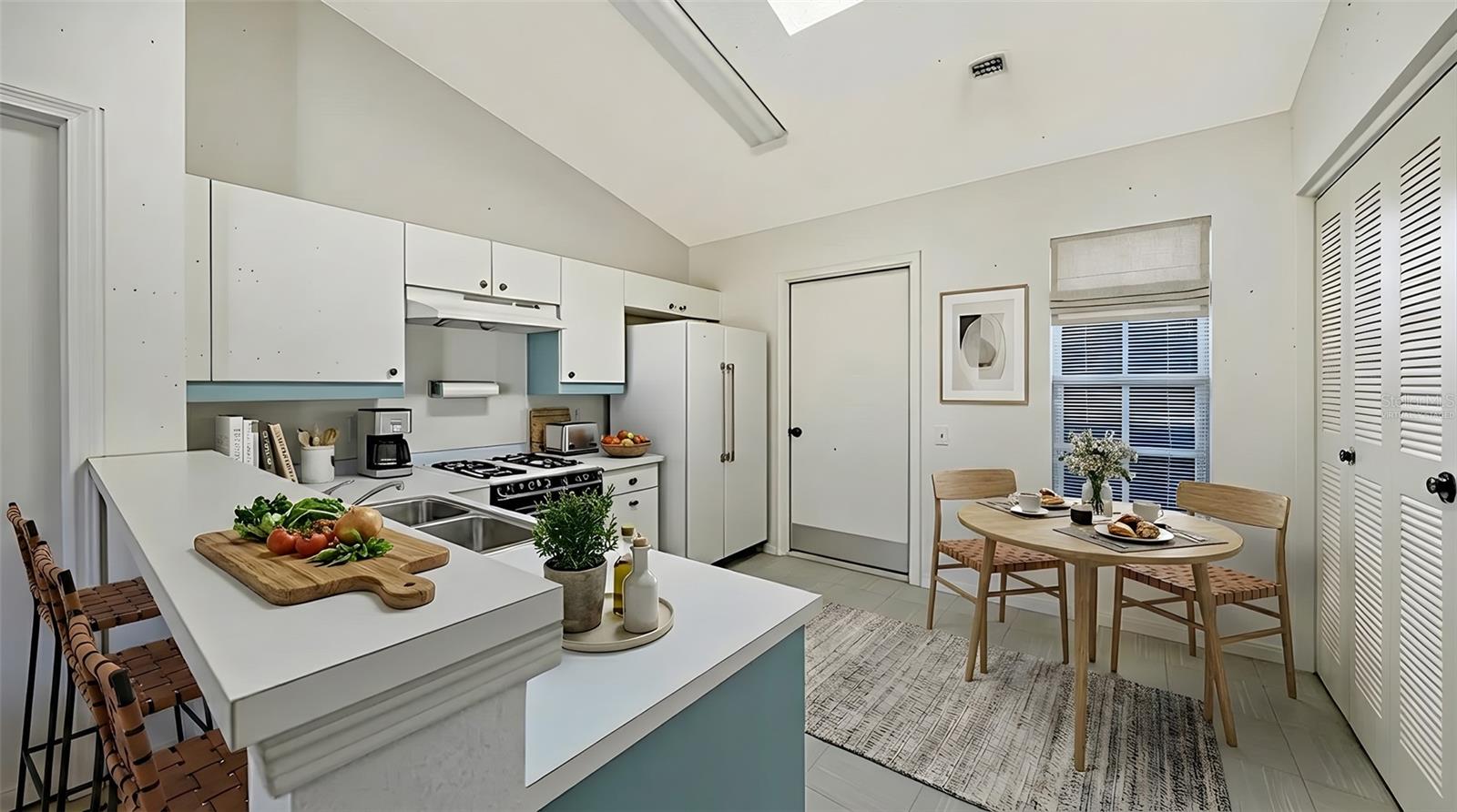 Image 13 of 41 For 3226 6th Avenue W