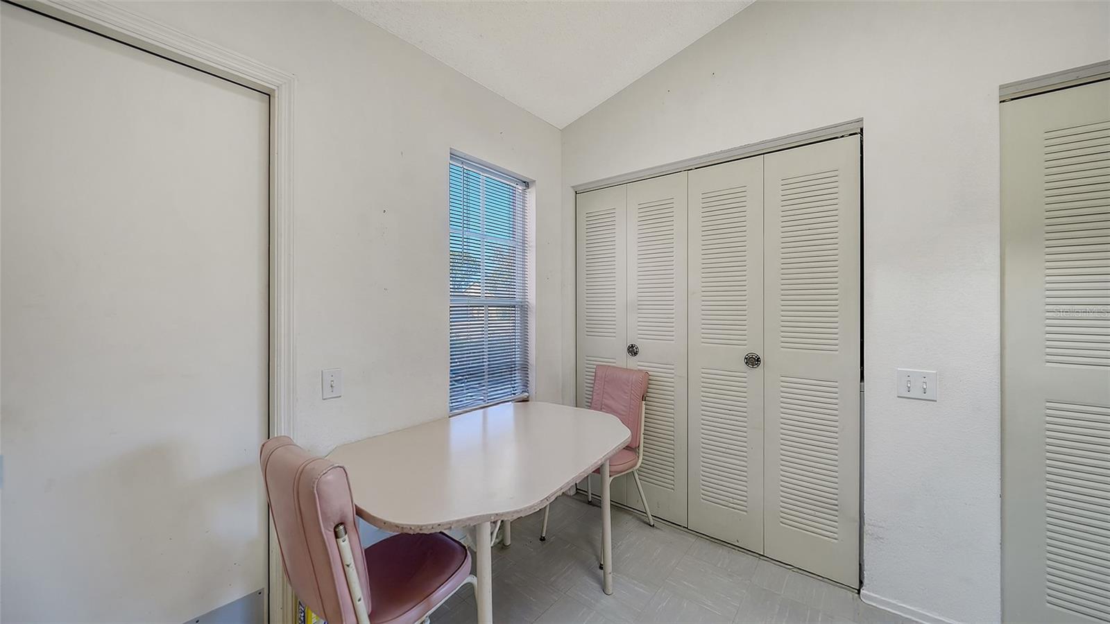 Image 15 of 41 For 3226 6th Avenue W