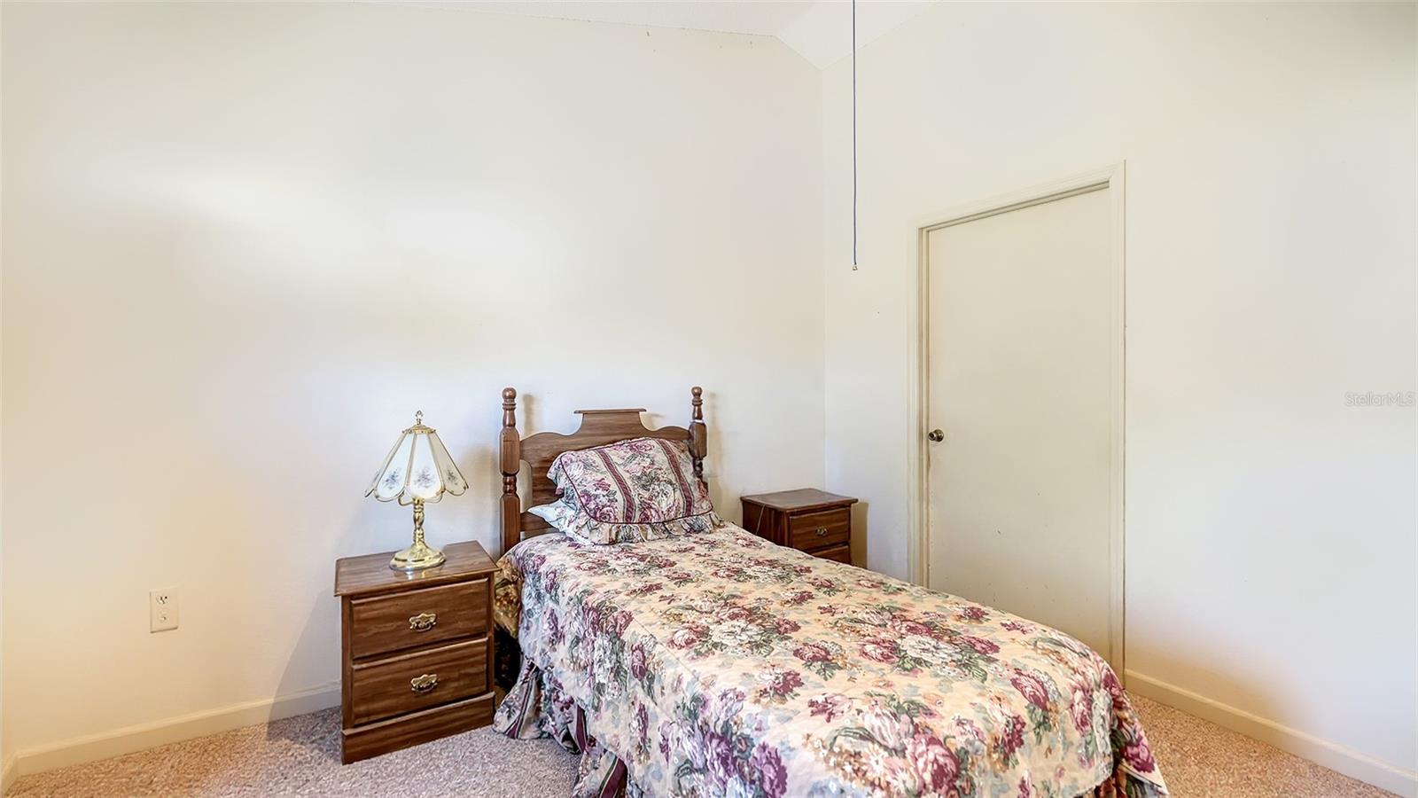 Image 20 of 41 For 3226 6th Avenue W