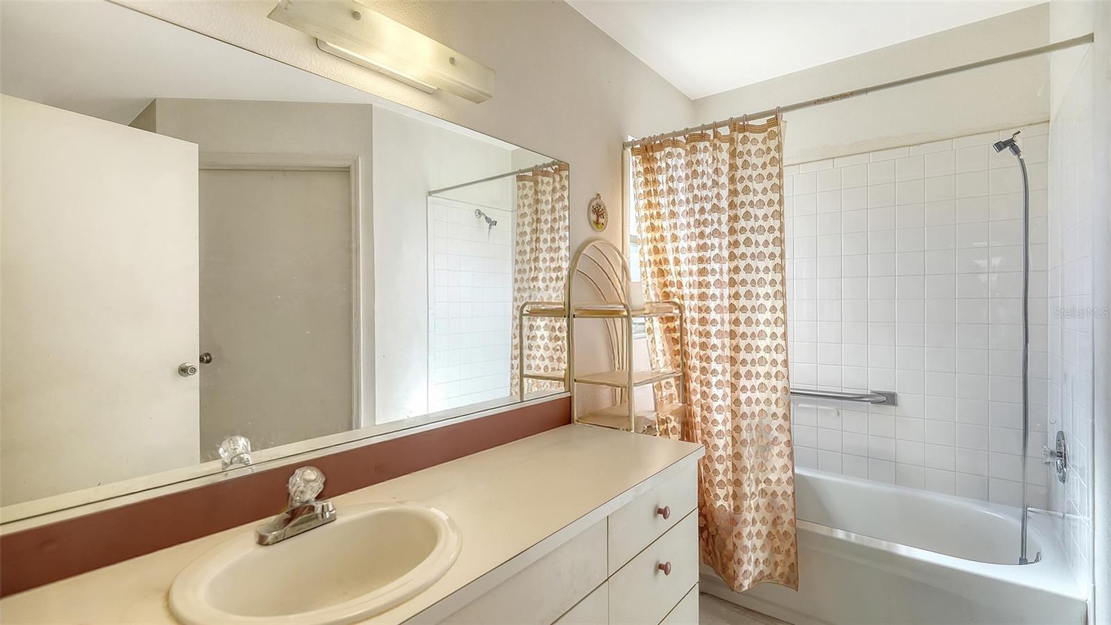 Image 23 of 41 For 3226 6th Avenue W