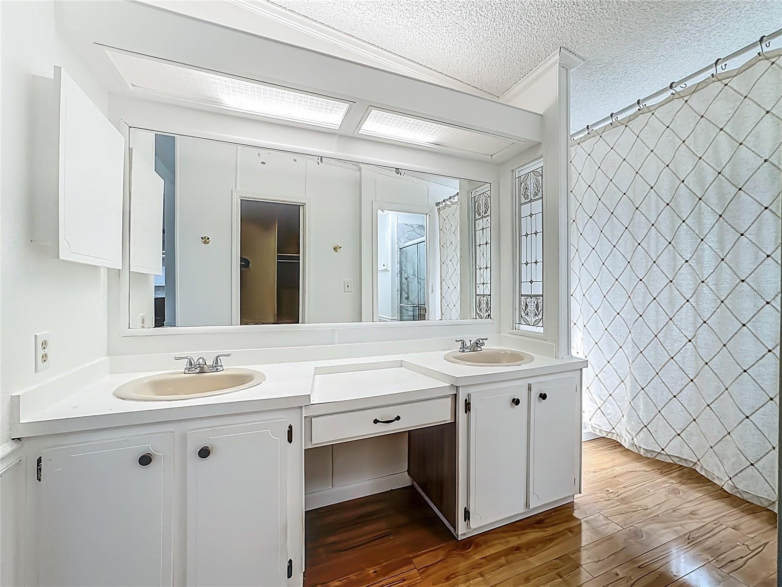 Image 17 of 27 For 8430 Imperial Lake Circle