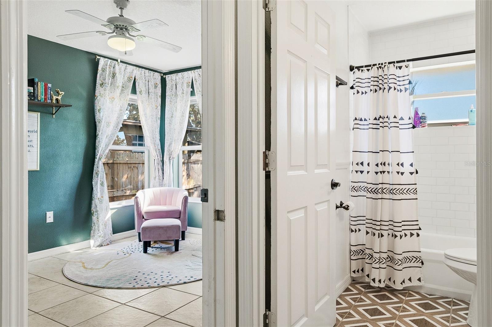 Image 21 of 31 For 2116 30th Avenue E