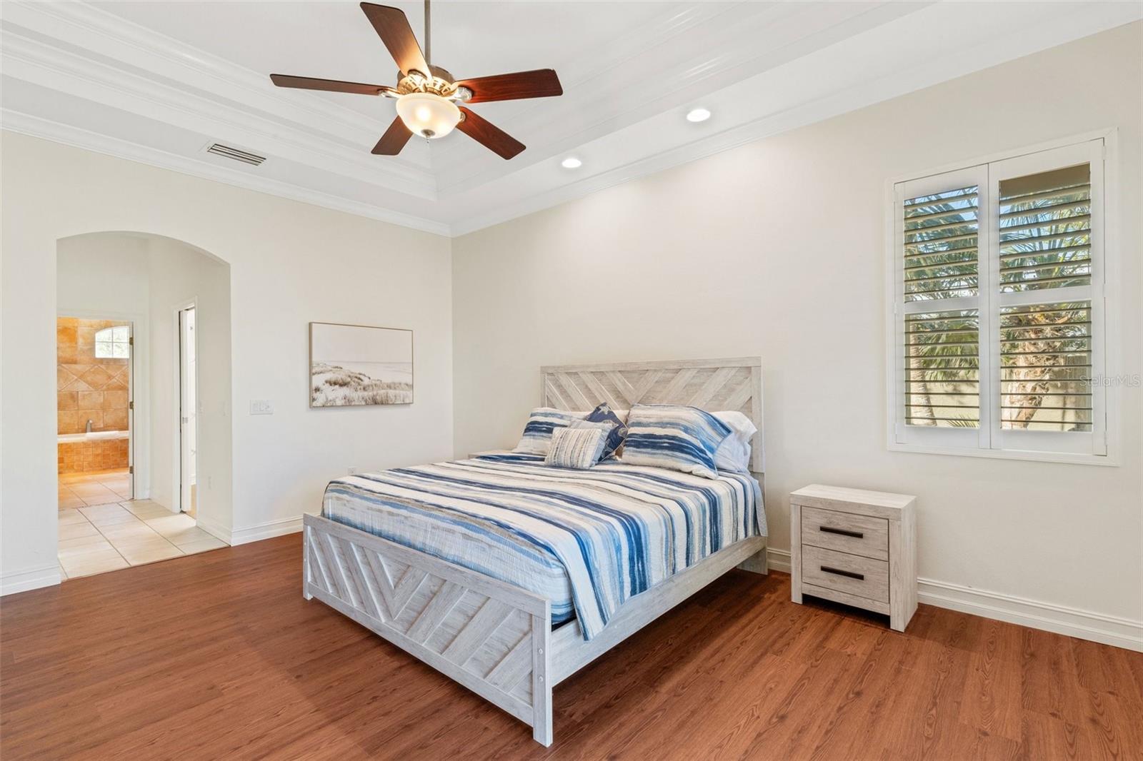 Image 42 of 52 For 4801 Edgemont Court