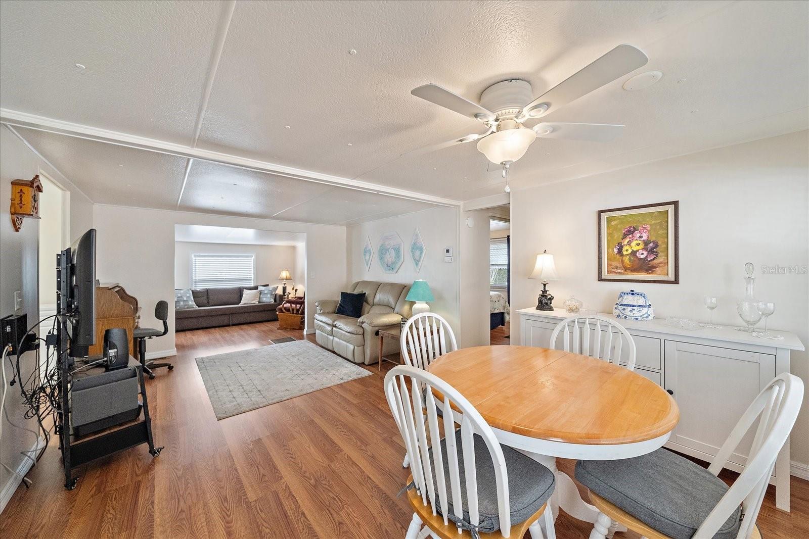 Image 13 of 31 For 49 Leisure Way