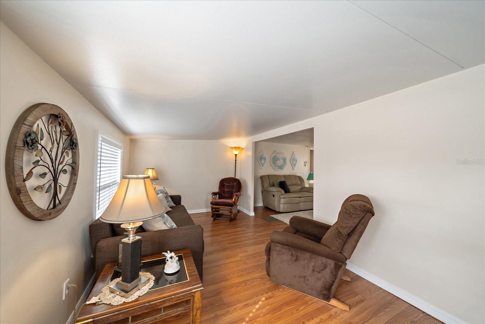 Image 6 of 31 For 49 Leisure Way