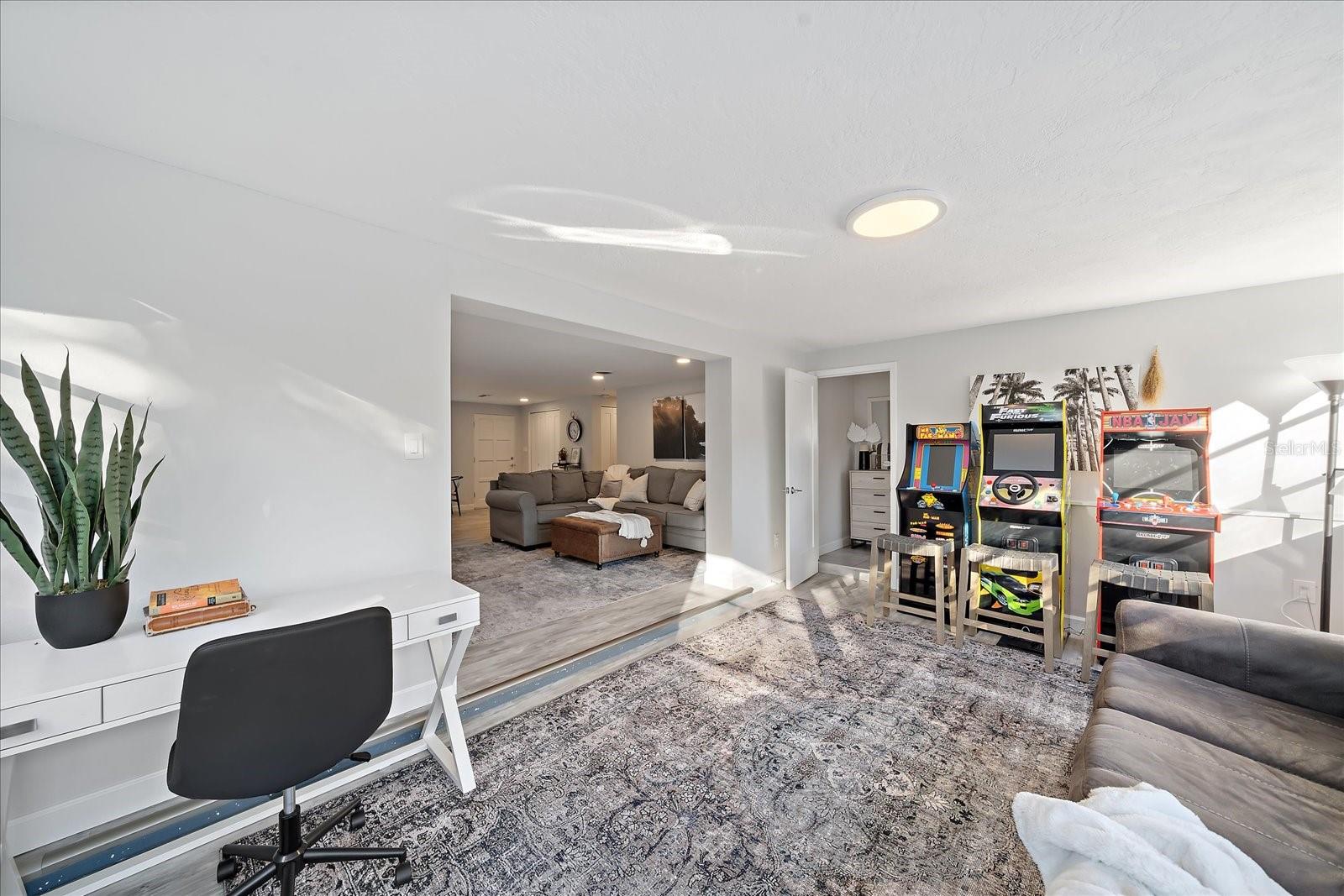 Image 18 of 61 For 2438 Wisteria Street