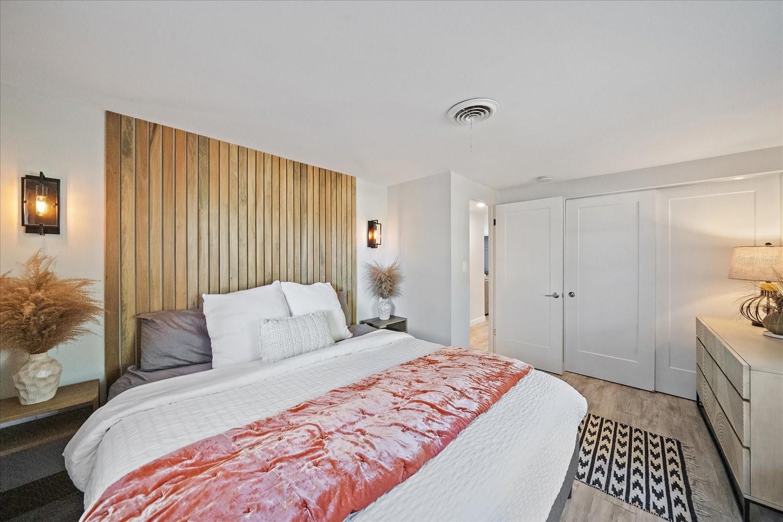 Image 21 of 61 For 2438 Wisteria Street