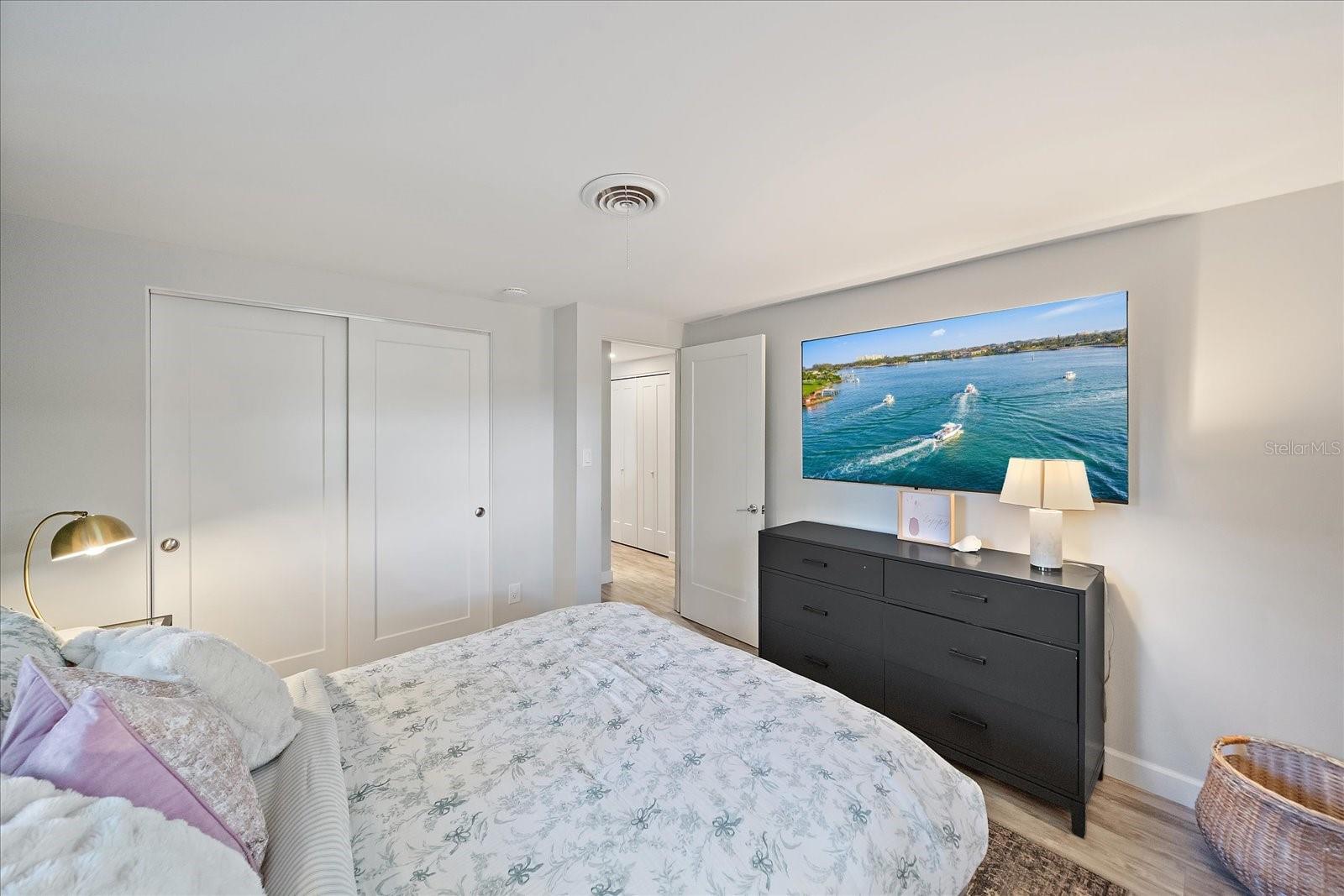 Image 25 of 61 For 2438 Wisteria Street