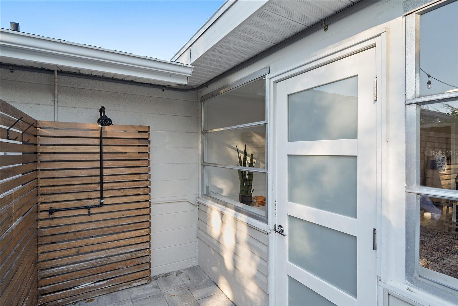 Image 41 of 61 For 2438 Wisteria Street