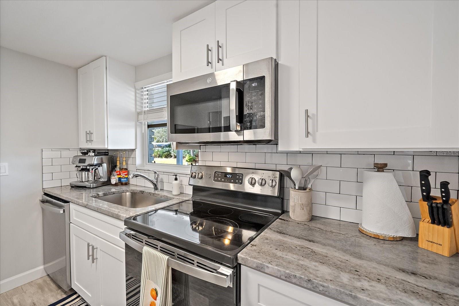 Image 5 of 61 For 2438 Wisteria Street