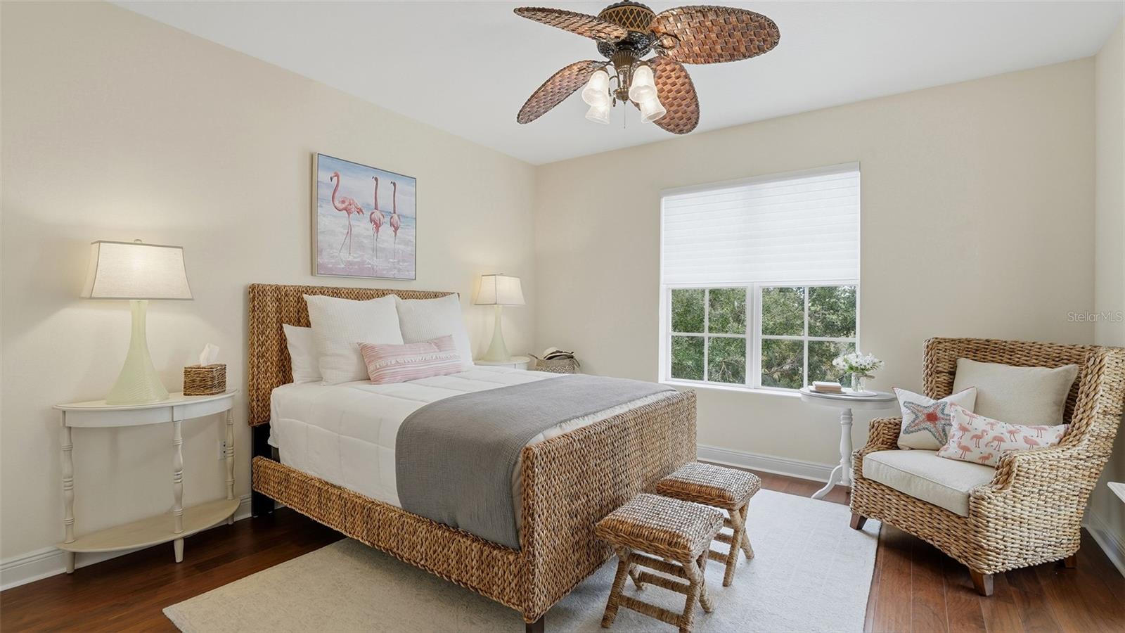 Image 36 of 98 For 6340 Watercrest Way 301