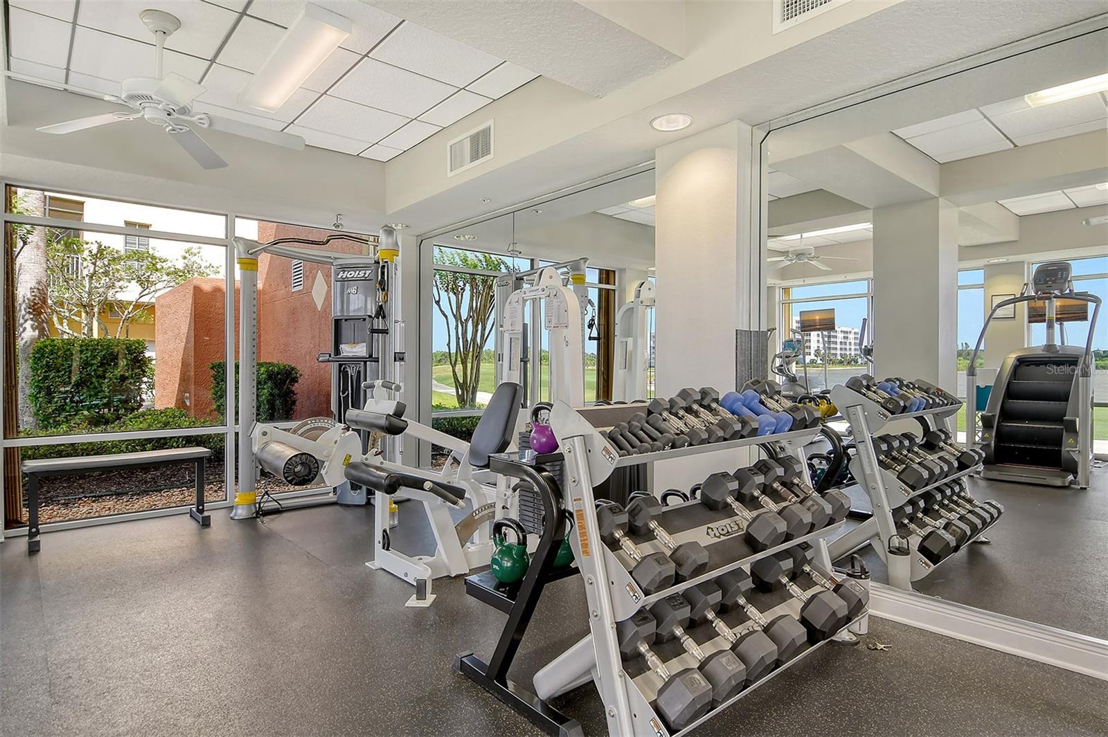 Image 59 of 98 For 6340 Watercrest Way 301