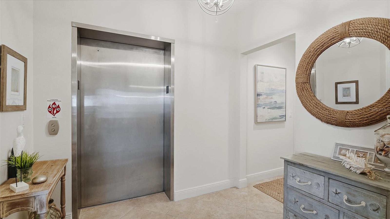 Image 6 of 98 For 6340 Watercrest Way 301