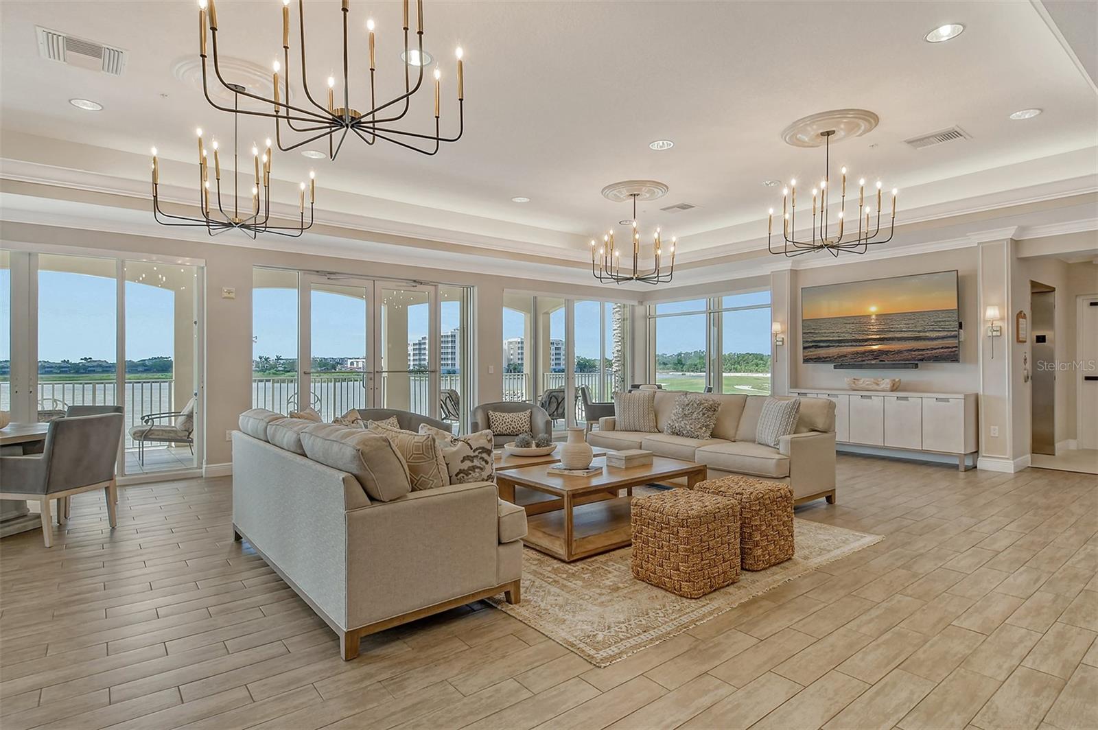 Image 63 of 98 For 6340 Watercrest Way 301