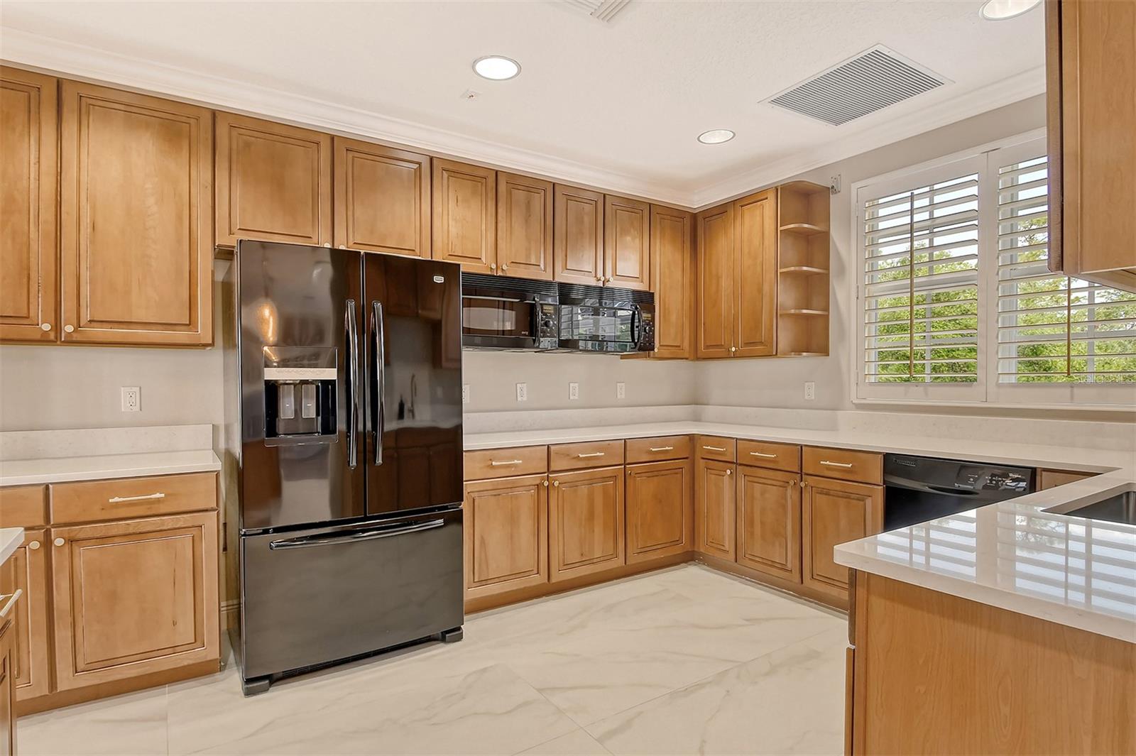 Image 70 of 98 For 6340 Watercrest Way 301