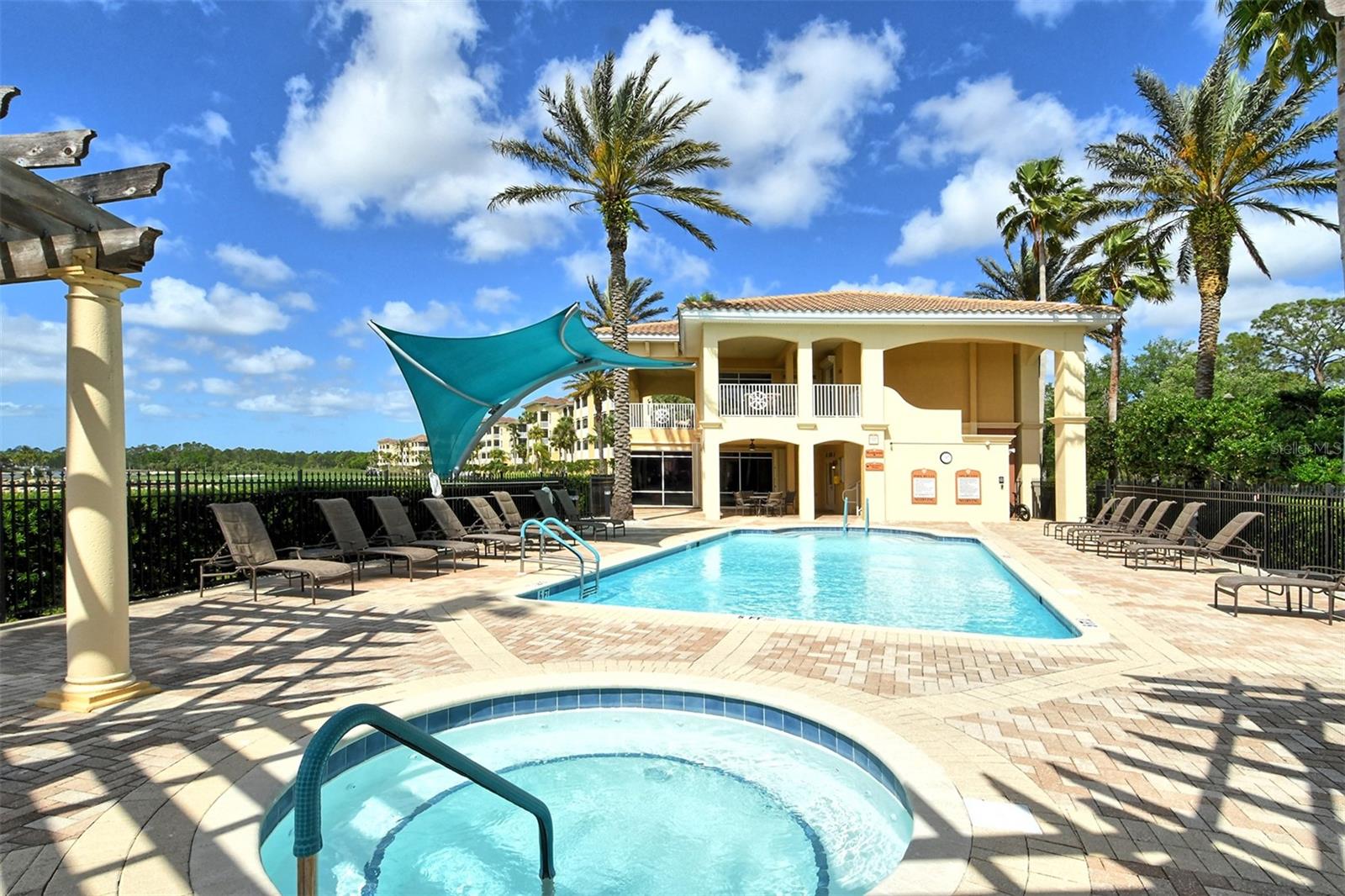 Image 79 of 98 For 6340 Watercrest Way 301