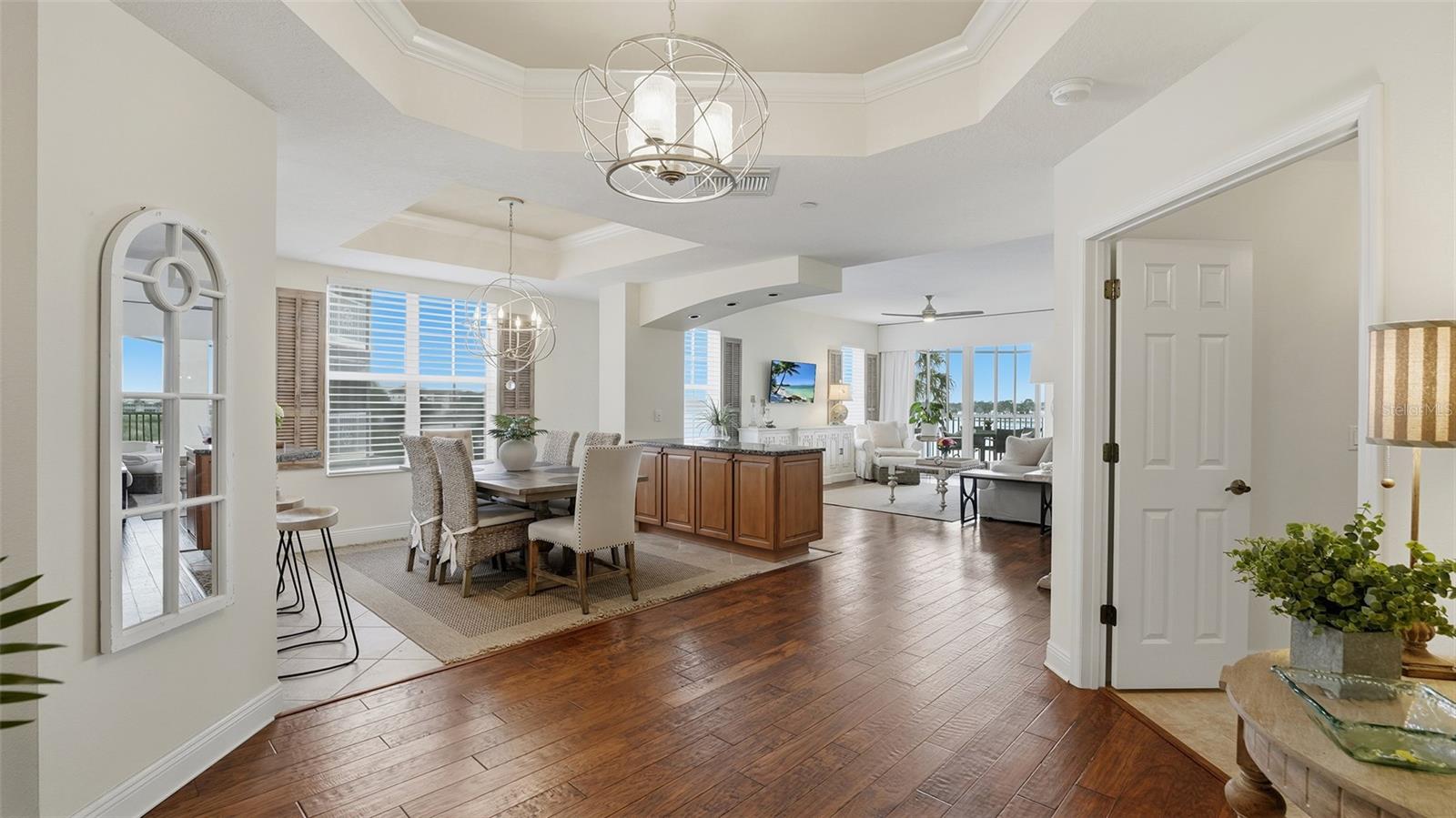 Image 9 of 98 For 6340 Watercrest Way 301