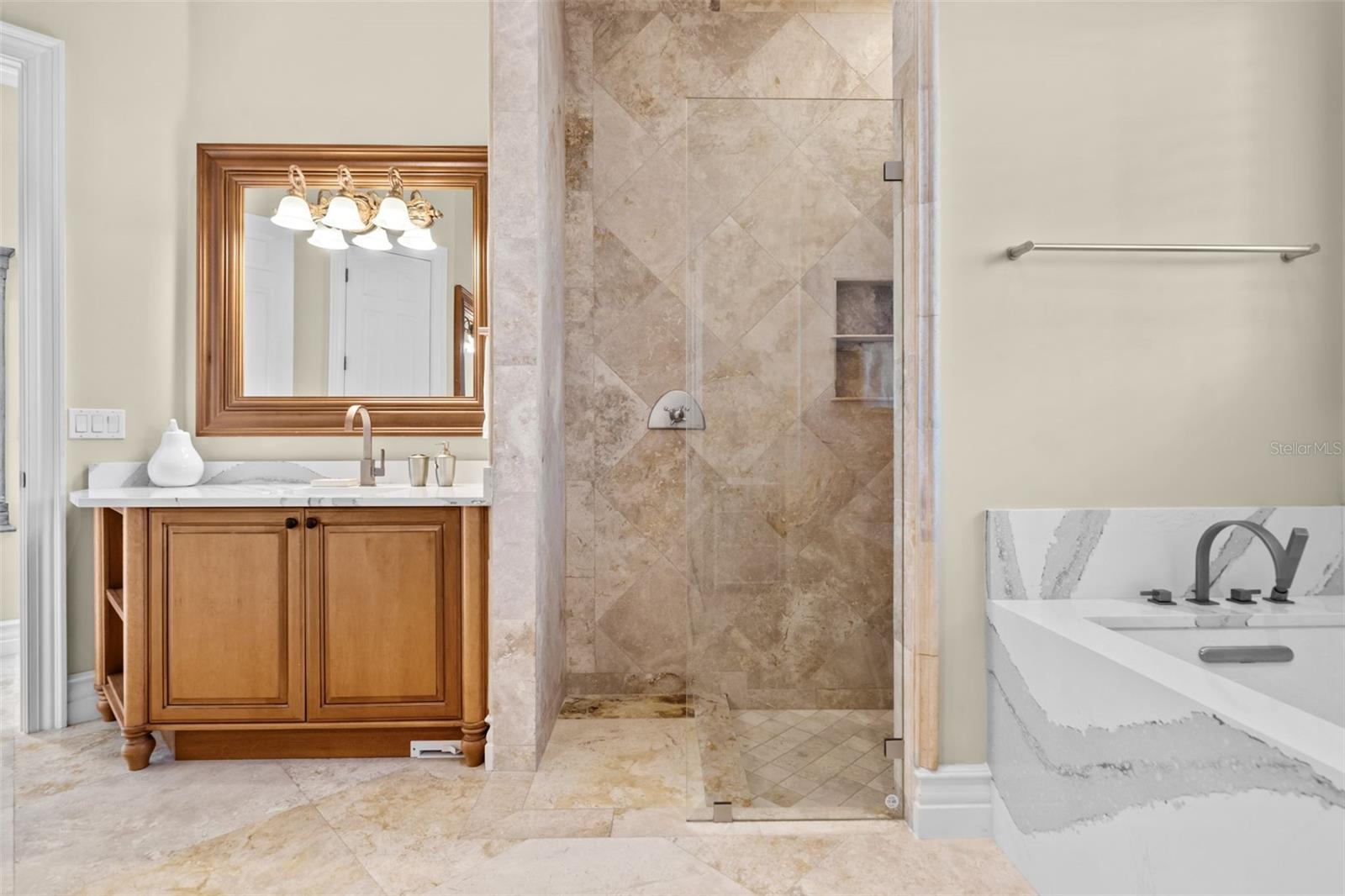 Listing photo id 34 for 1394 Harbor Drive