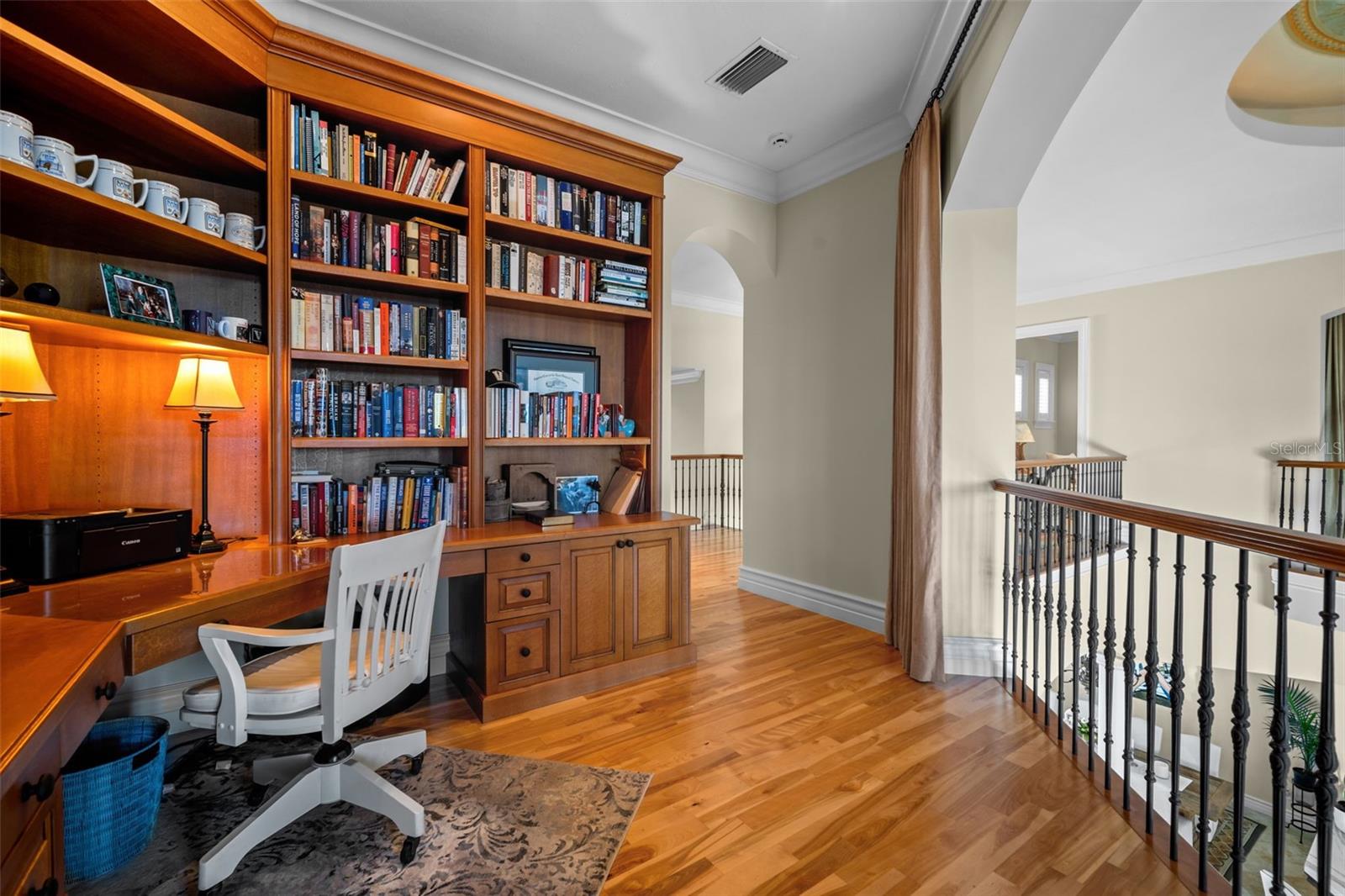 Listing photo id 52 for 1394 Harbor Drive