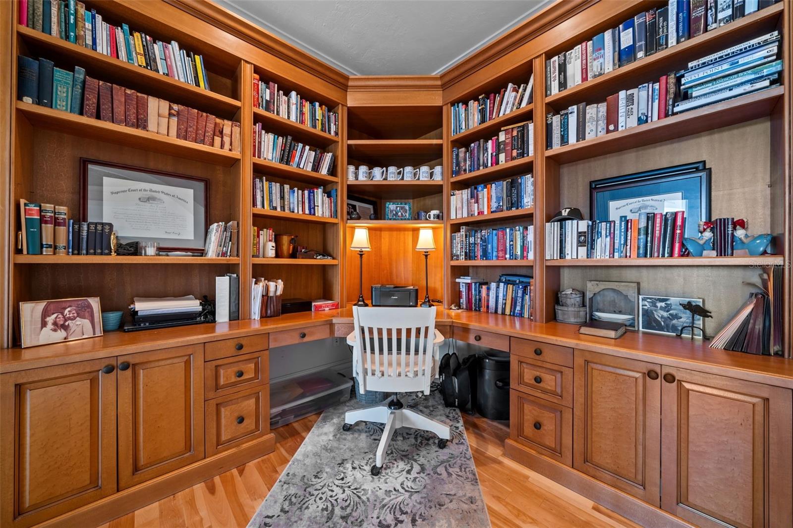 Listing photo id 53 for 1394 Harbor Drive