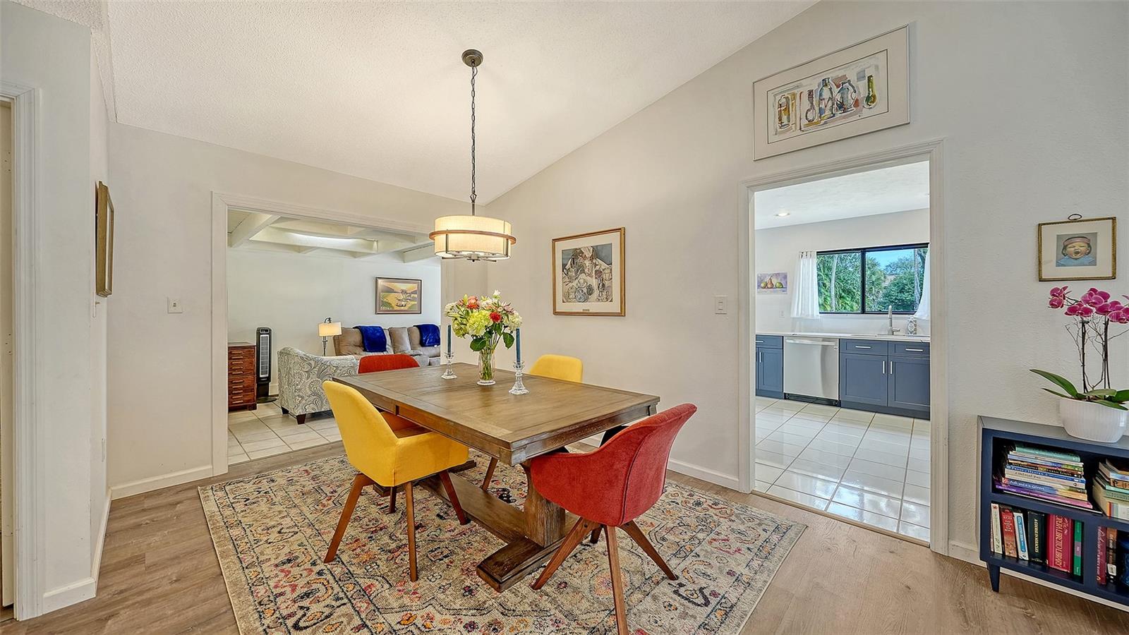 Image 11 of 56 For 7547 Silver Fern Boulevard 54