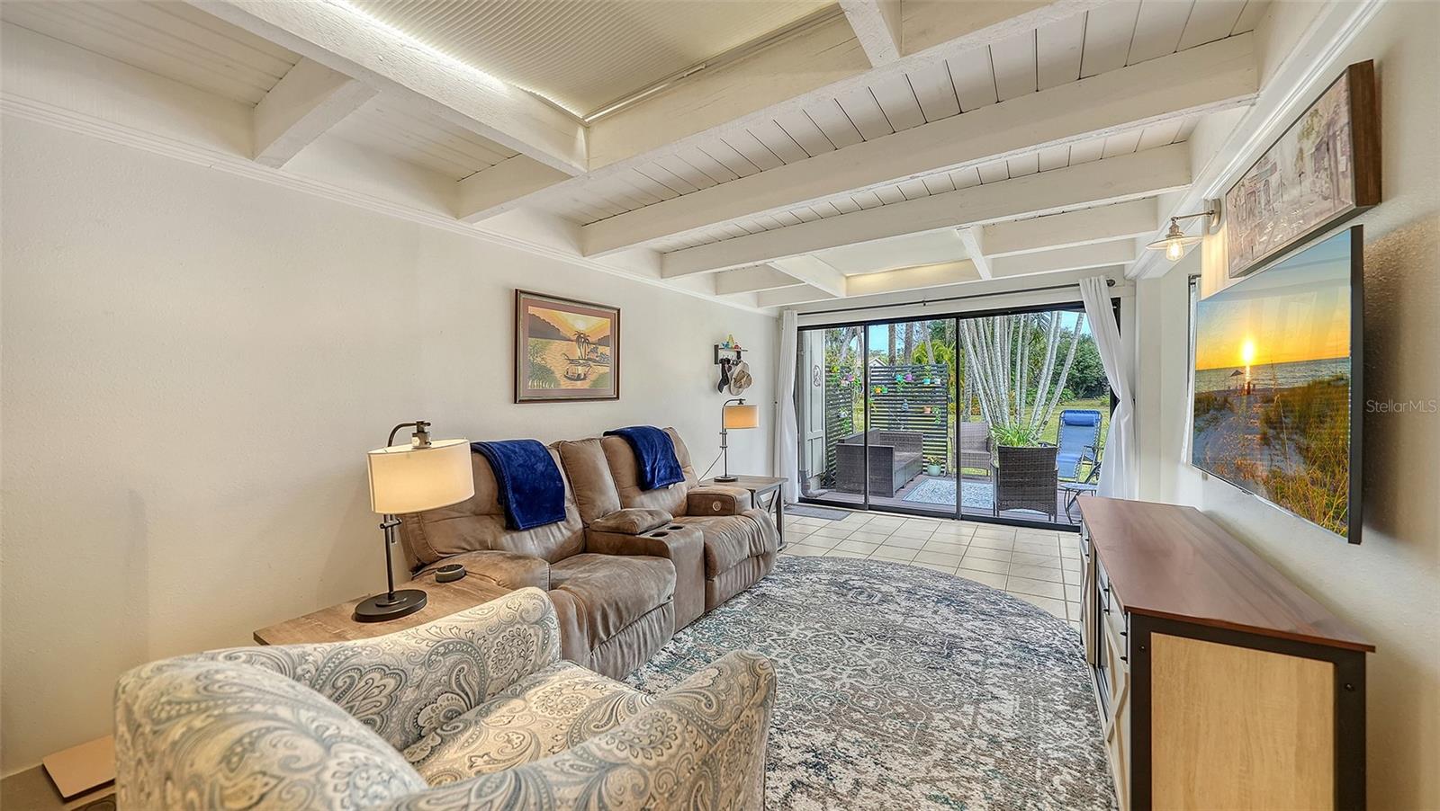 Image 15 of 56 For 7547 Silver Fern Boulevard 54